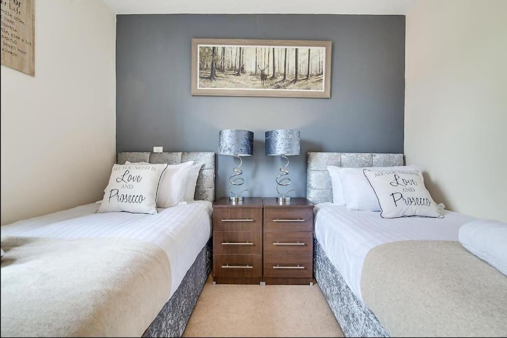 Centre Hub Apartment Бирмингам Екстериор снимка